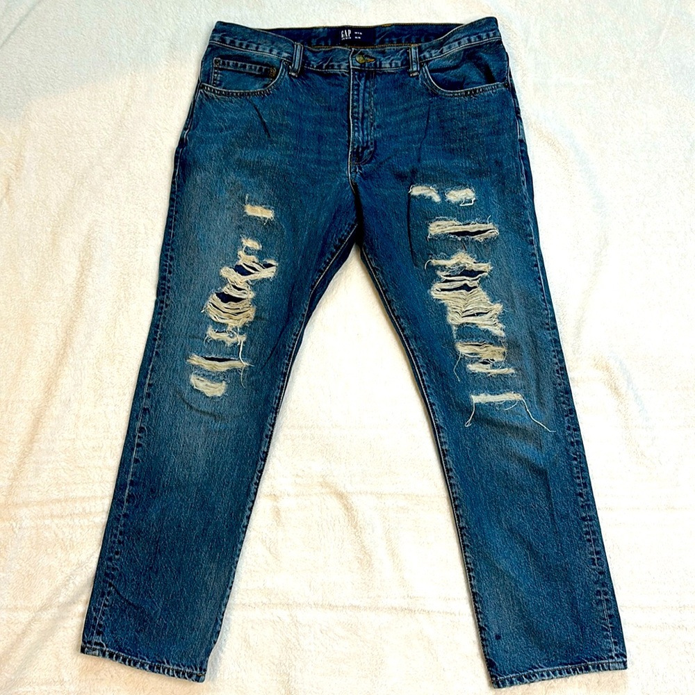 👖Gap Distressed Slim fit 36x30